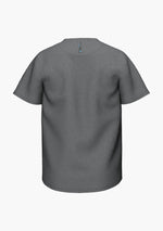 Laden Sie das Bild in den Galerie-Viewer, Leichtes, funktionales T-Shirt in anthrazit und light grey mit kleiner Brusttasche und einem Logoprint im Nacken (Ansicht hinten)
